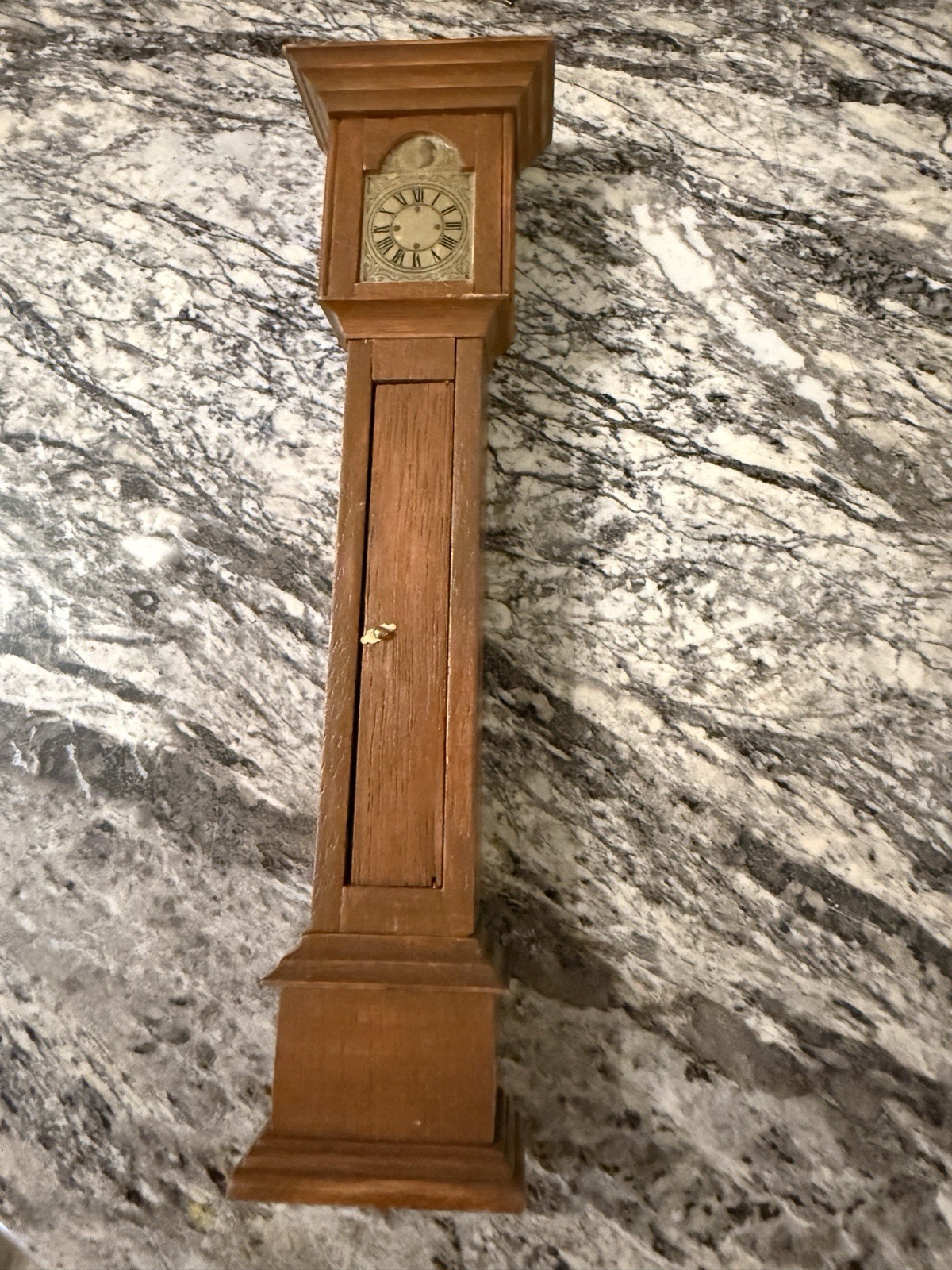 Brown Wooden Grandfather Clock Dollhouse Furniture 1:12 Living Room