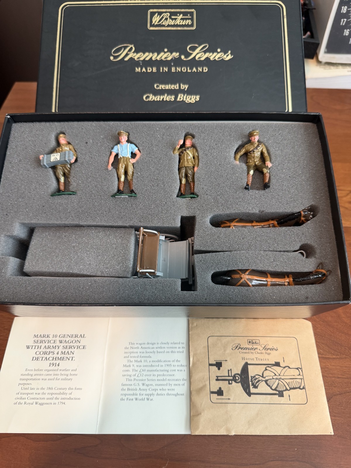 BRITAINS PREMIER SERIES SET #8920 *** HORSE DRAWN G.S WAGON & 4 MAN A.S.C. TEAM