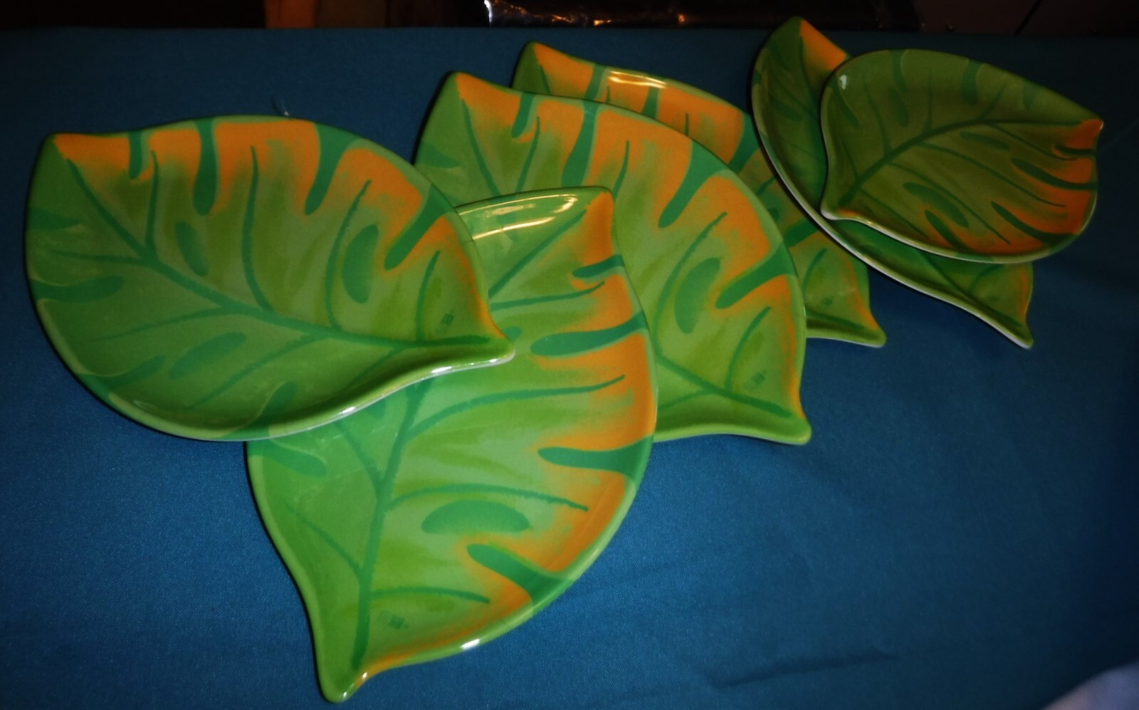 Precido Leaf Shape Salad/Sandwich melamine Plates Set Of 6