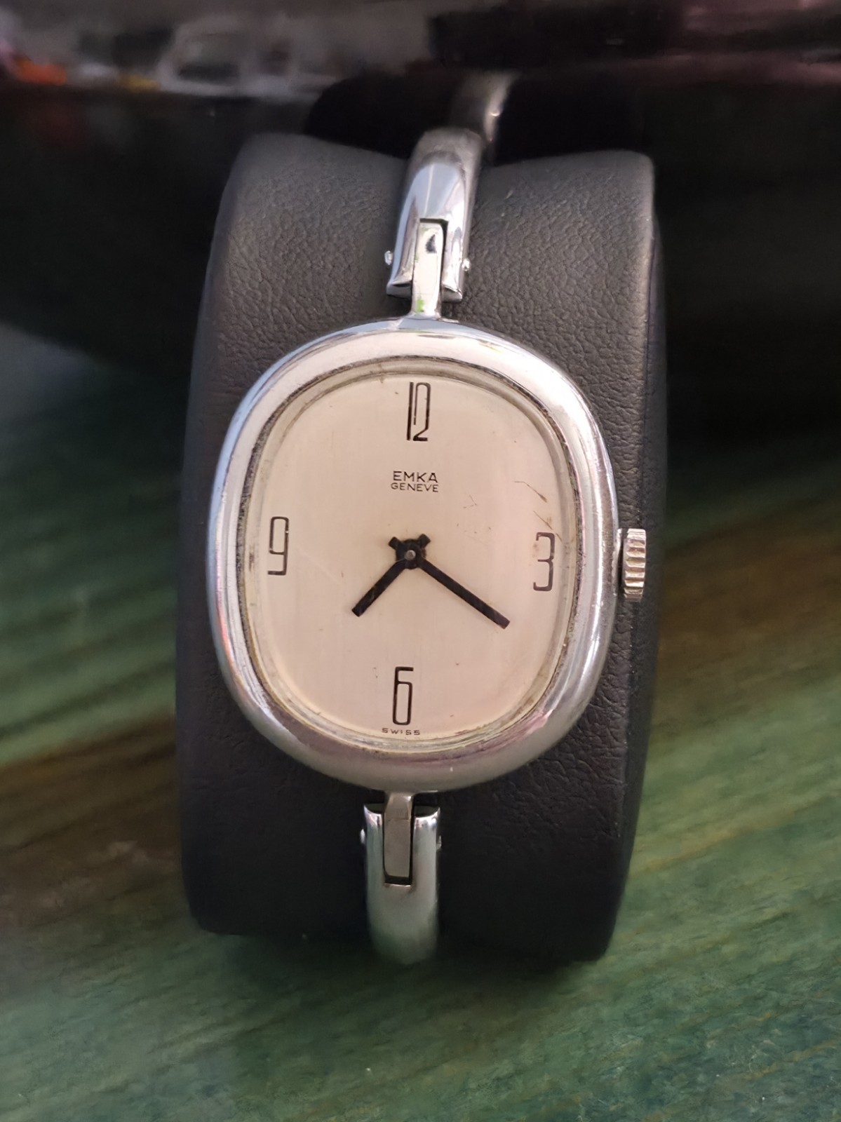 EMKA Art Deco 17 Jewel Vintage 60s Mechanical Bangle Swiss Watch RUNS ACCURATE!