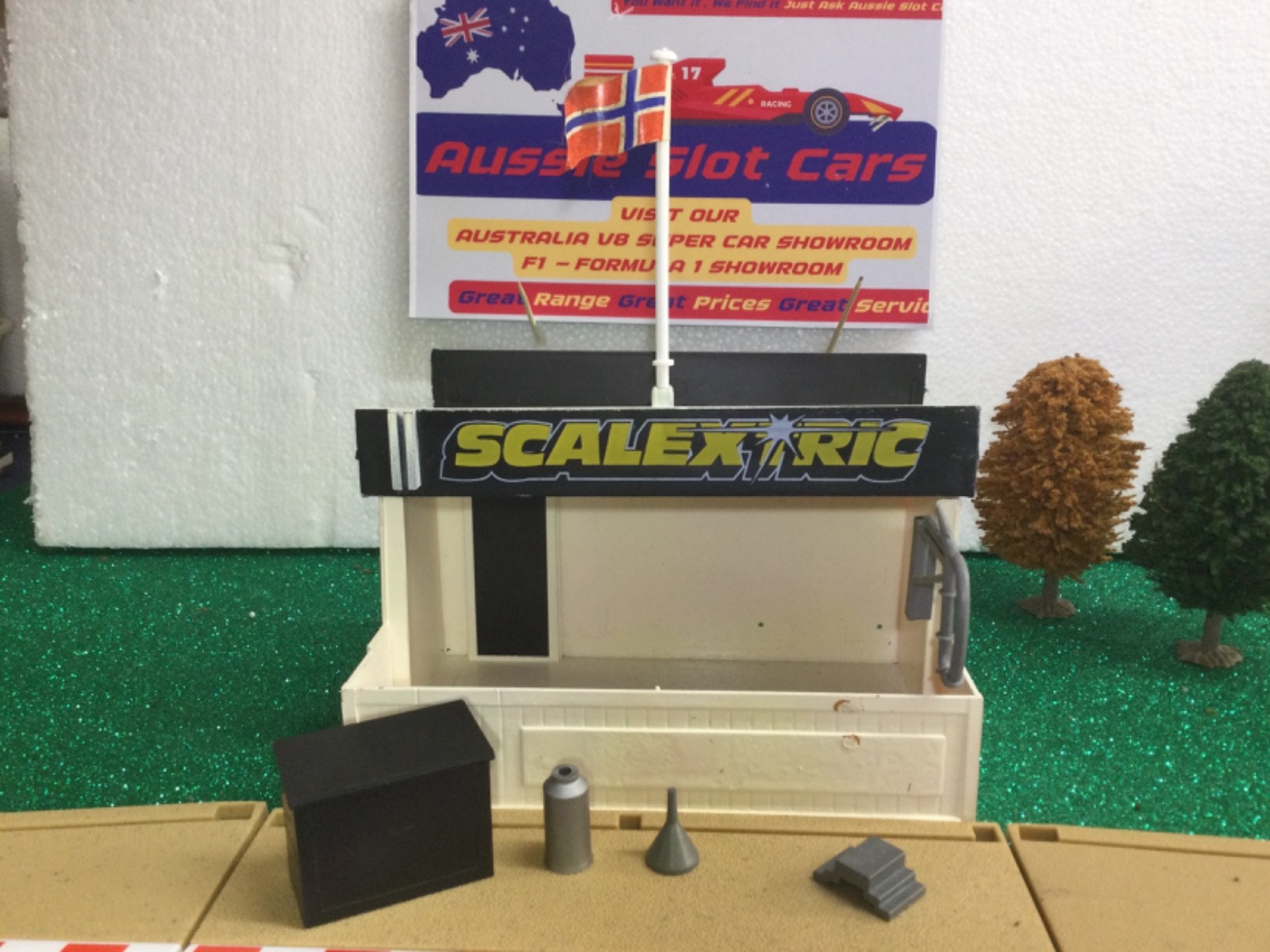 SCALEXTRIC RARE CLASSIC PIT STOP SCALEXTRIC BUILDING SLOTCAR 1/32 - VGC
