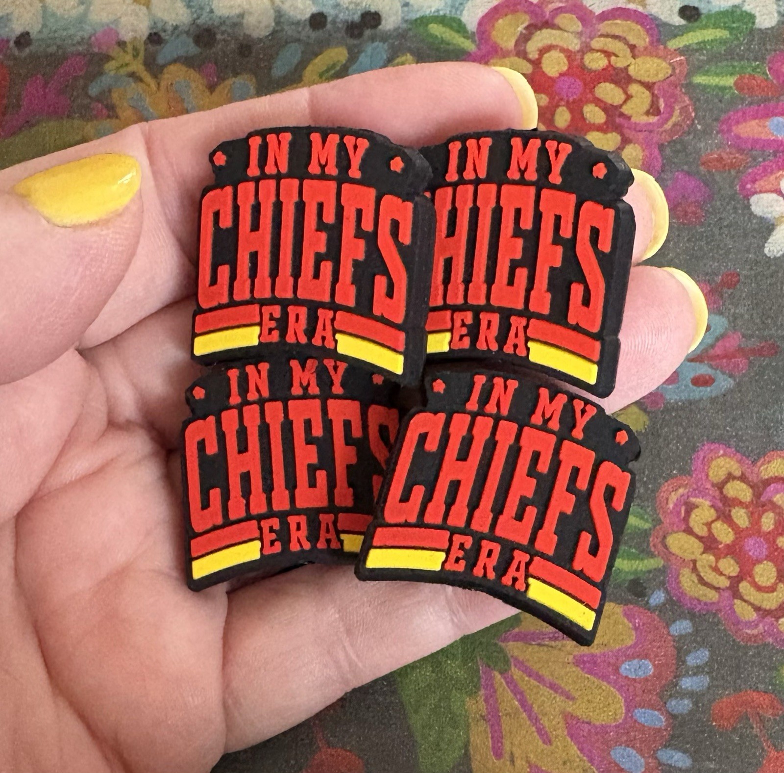 4 Pce KANSAS CITY Football Team Silicone Focal Beads Pens Keychains CHIEFS ERA