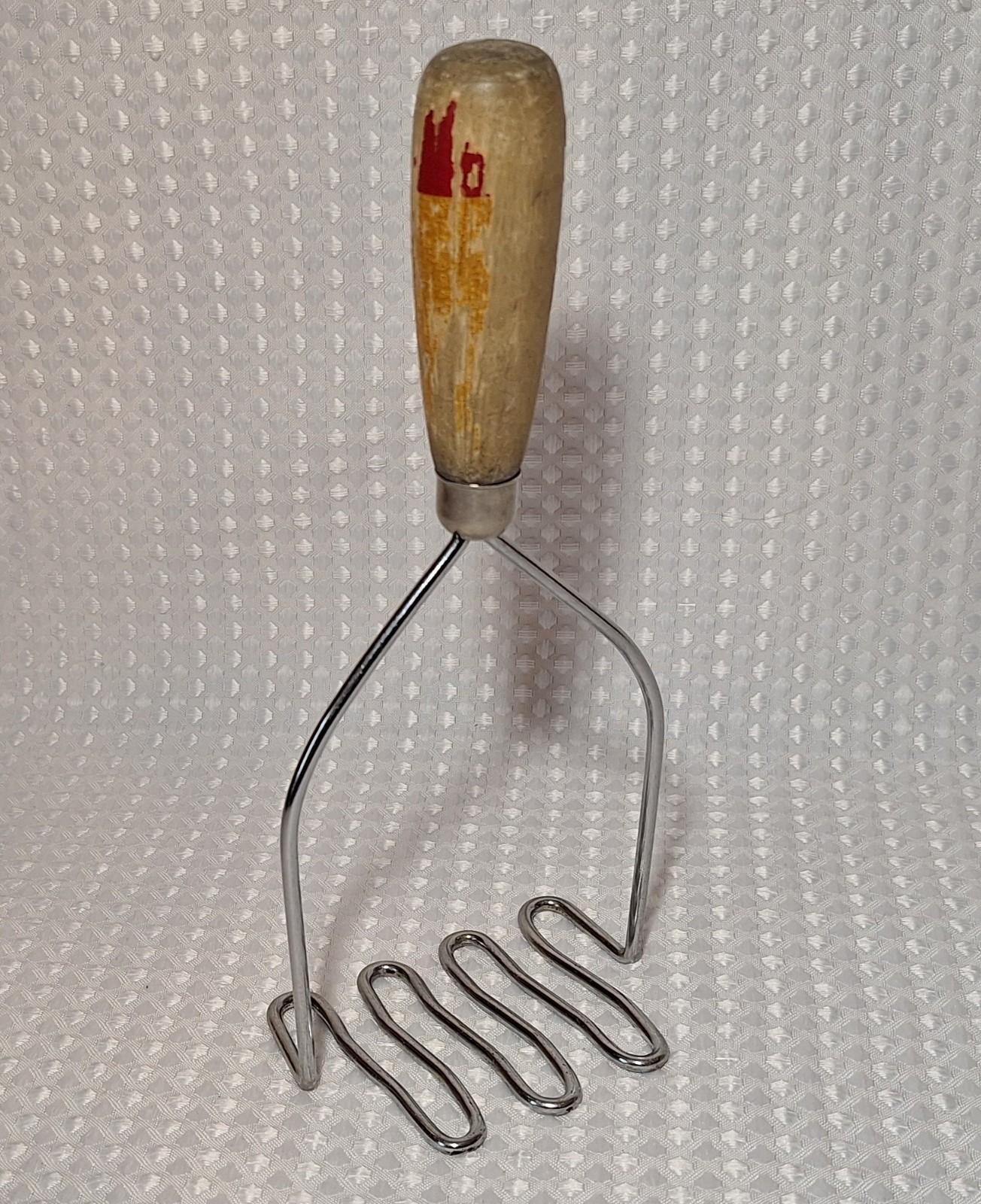 Vintage Antique Potato Vegetable 9.5" Masher Wood Handle Kitchen Tool