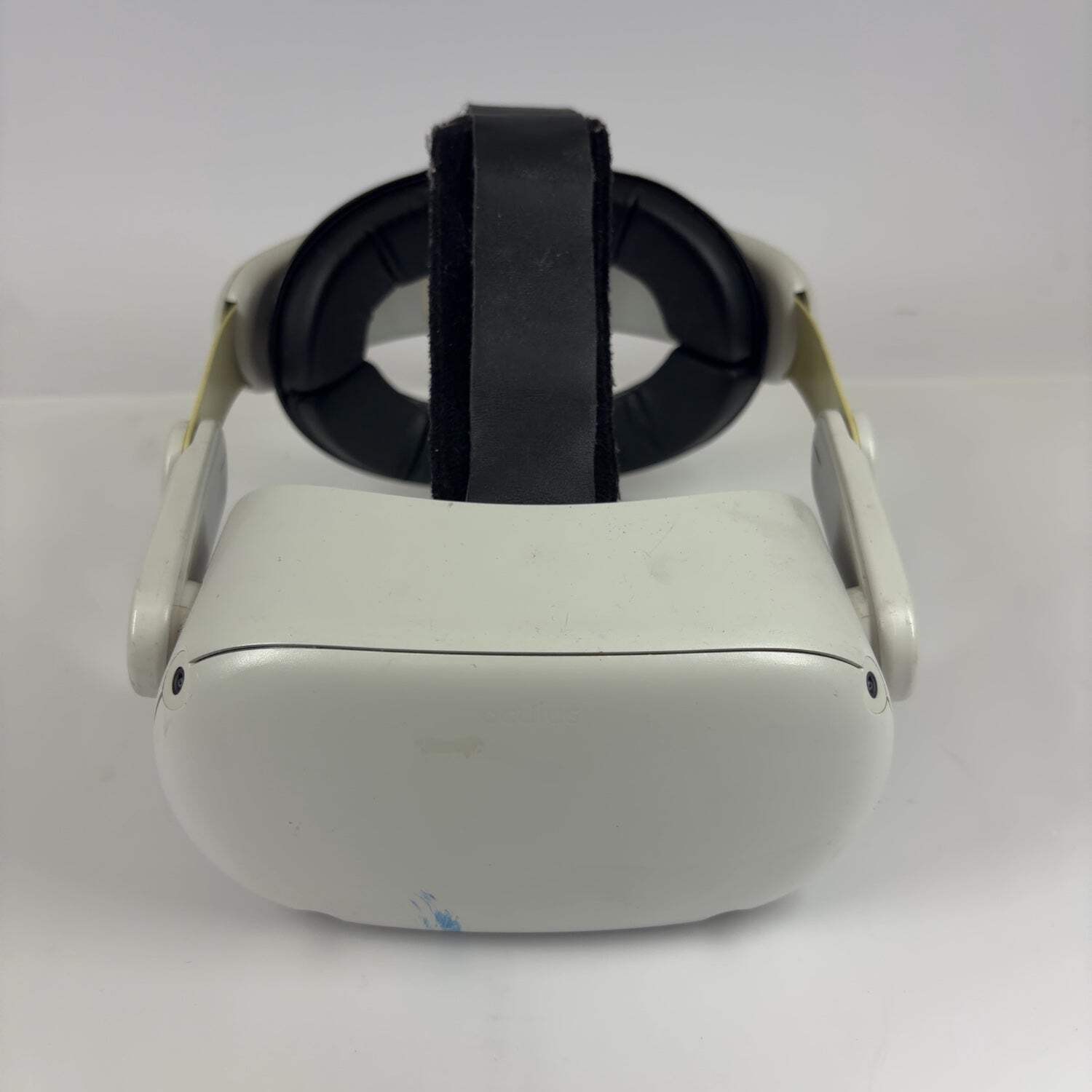 Meta Quest 2 Standalone All-in-One VR Headset KW49CM READ