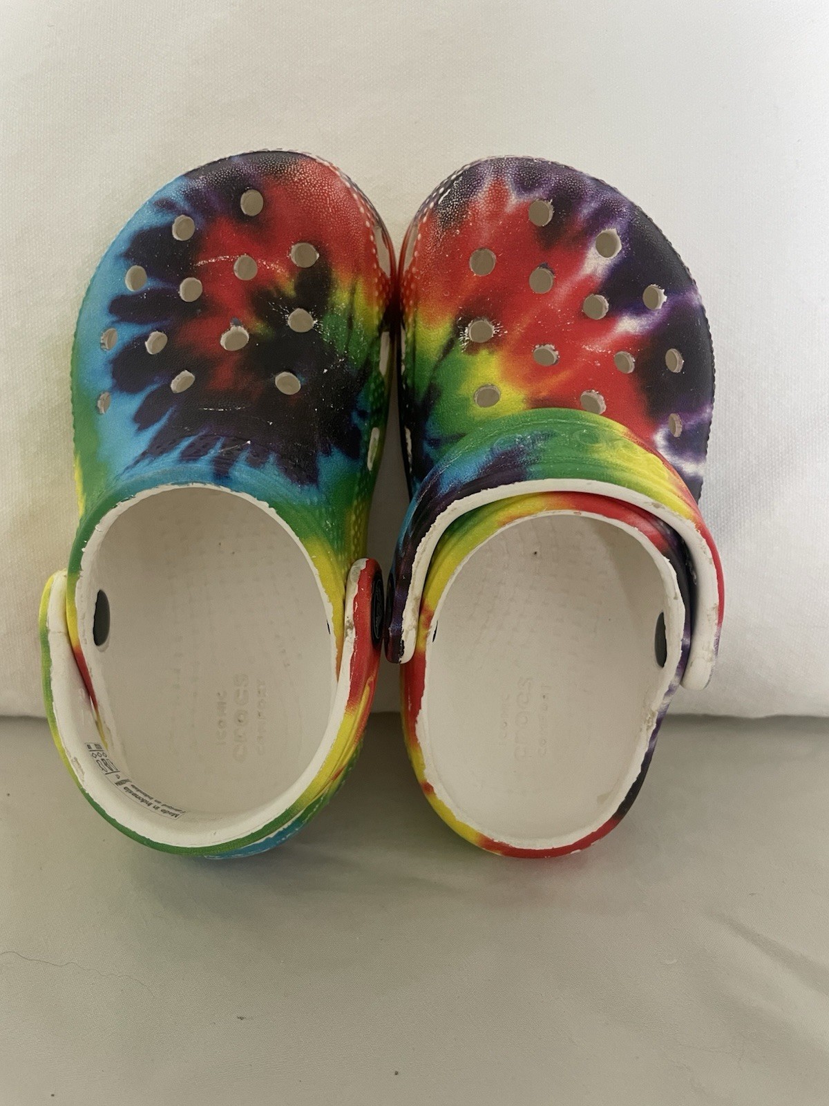 Kids Crocs Size C 7 Classic Tie Dye Graphic Clogs Sandals EUC