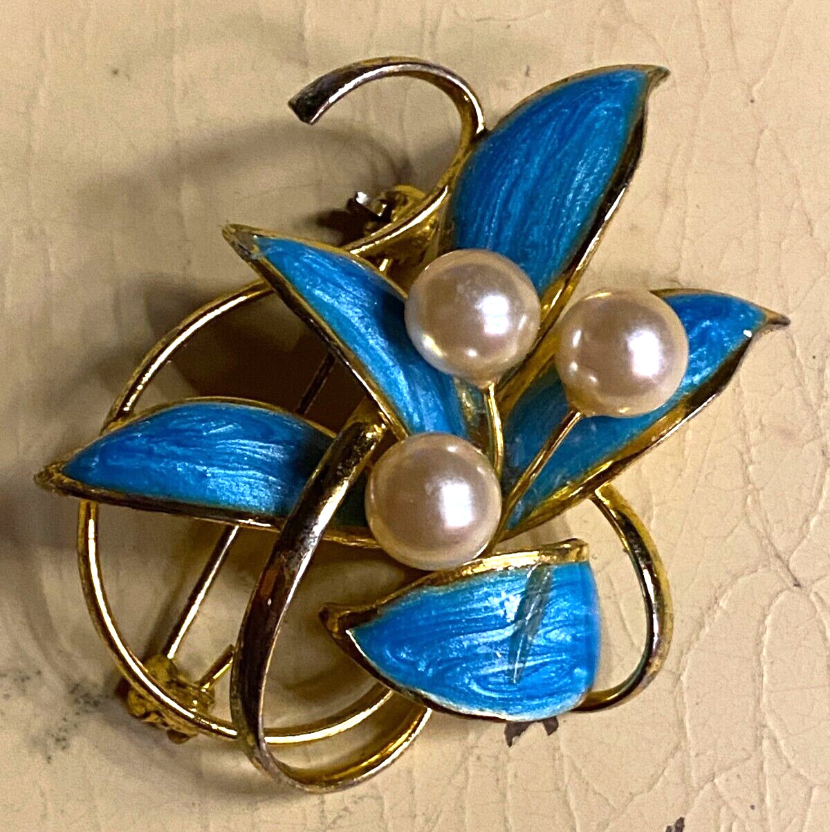 Vintage Faux Pearl Blue Enamel Gold Tone Floral Pin Brooch 2"
