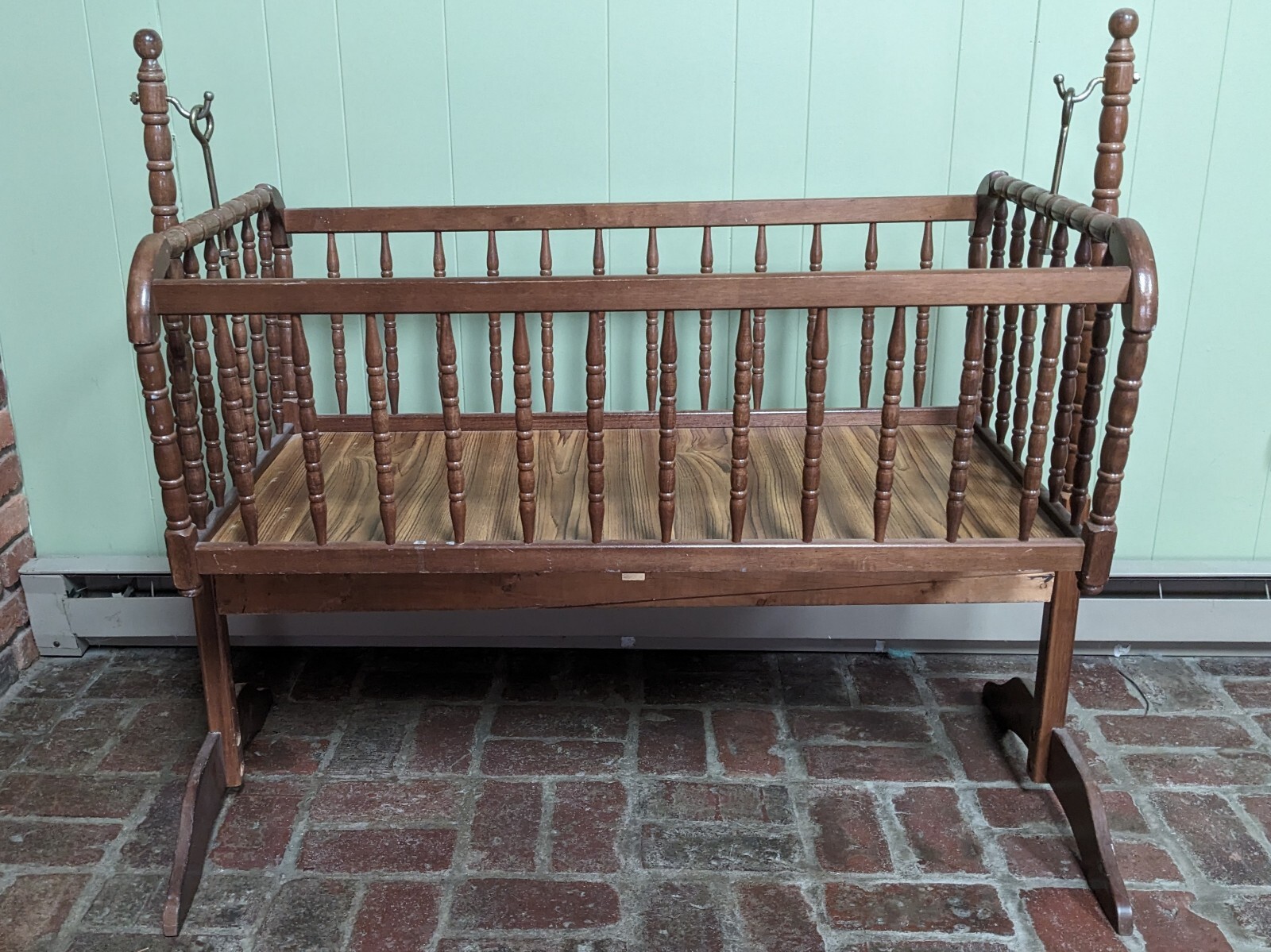 Vintage Antique Style Wooden Swinging Baby Cradle Bassinet Crib