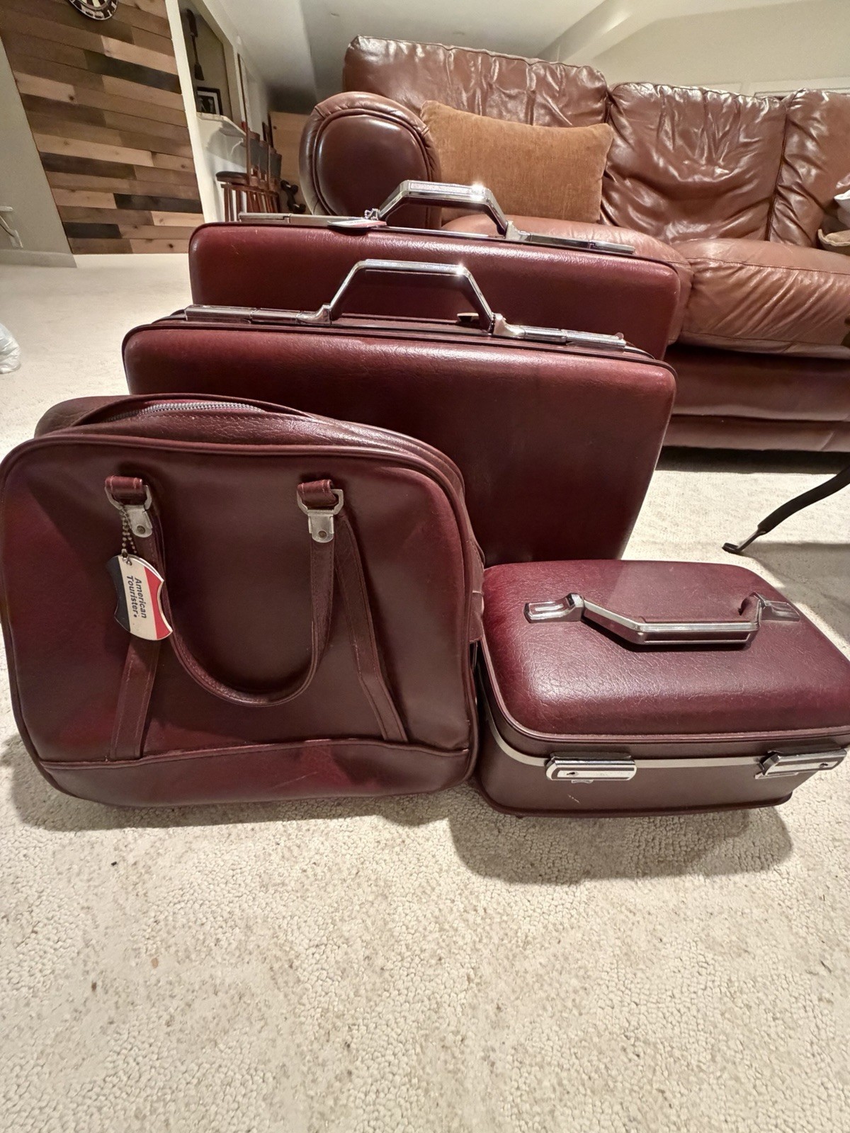 Vintage American Tourister Hard Shell  Set Of 4 Luggage/Travel Cases Maroon