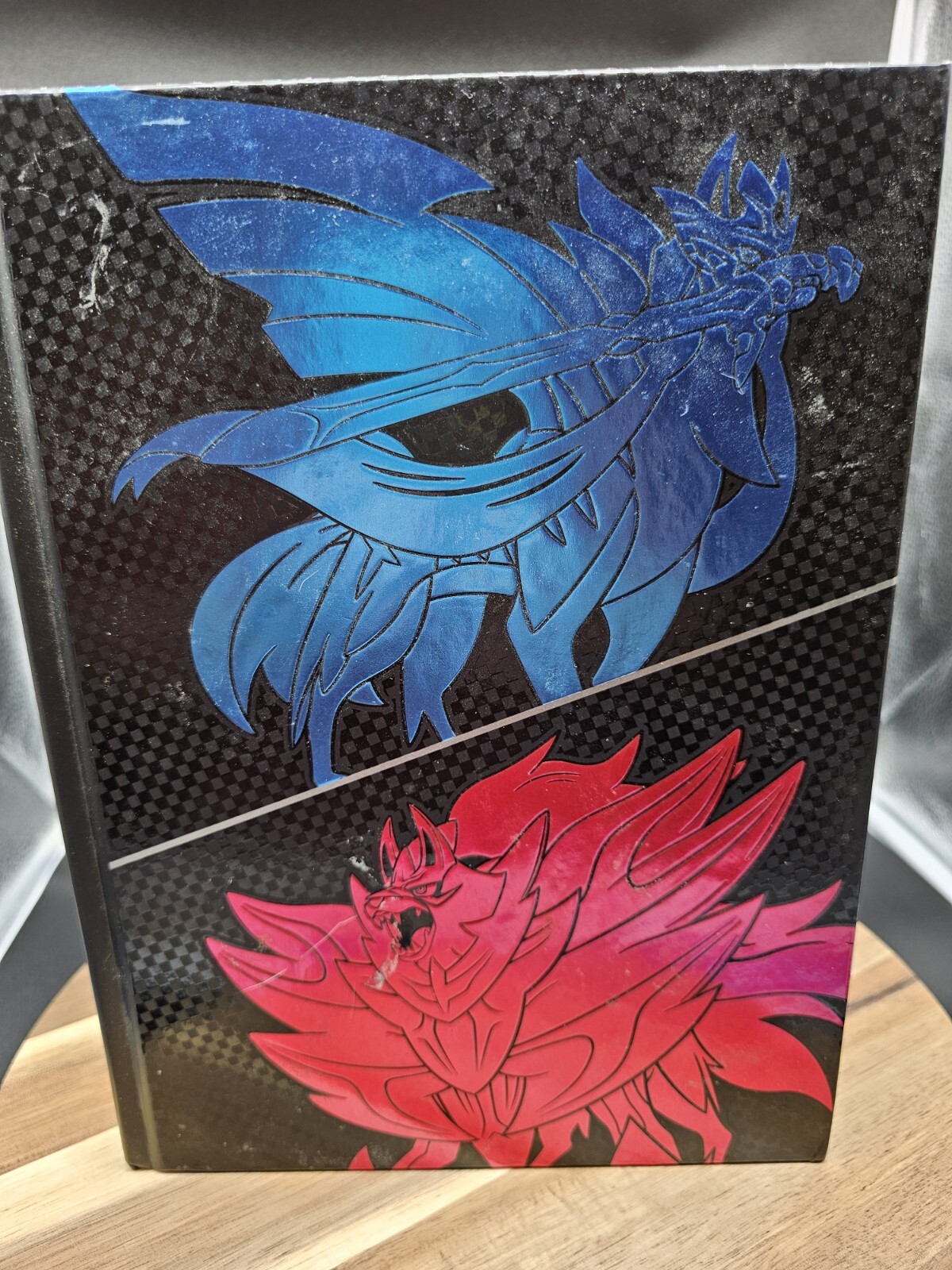 The Official Galar Region Strategy Guide Collector's Pokemon Sword n Shield