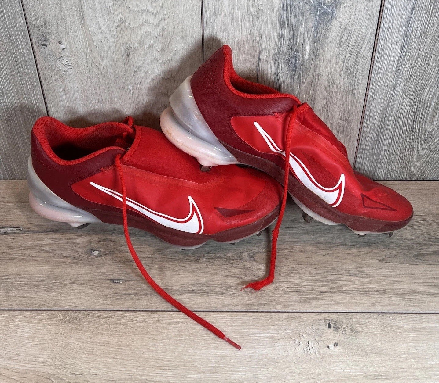 Chicago Cubs Game Used Cleats SZ 12.5 Red Nike Zoom Force Trout 8 Pro Metal MLB