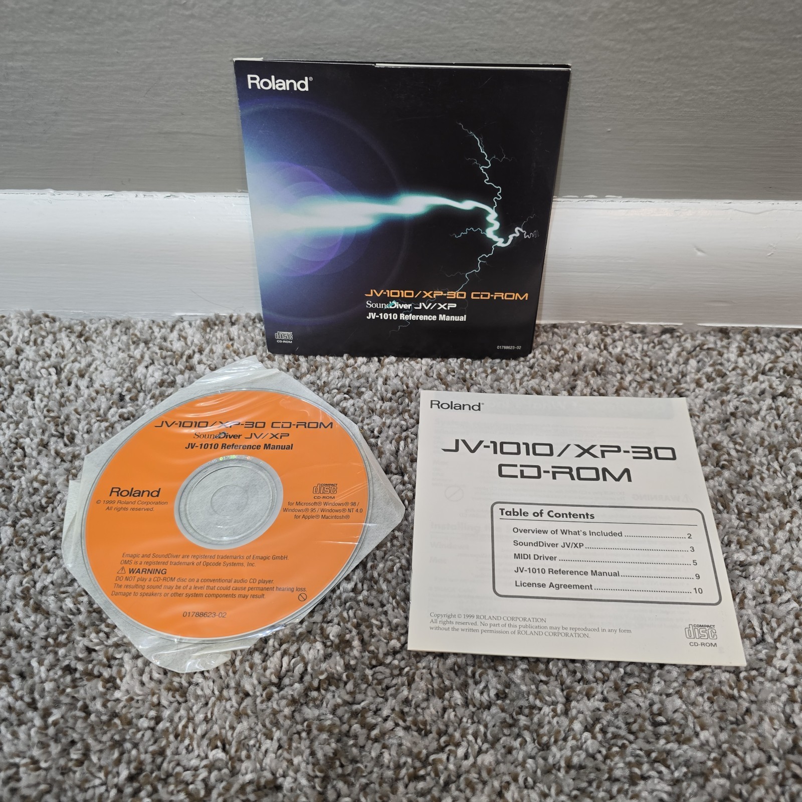 Roland JV-1010 / XP-30 Reference Manual JV/XP Soundiver CD 