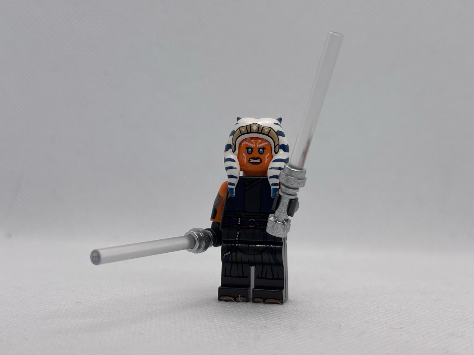 Lego Ahsoka Tano (Adult) - SW1300 Minifigure Authentic