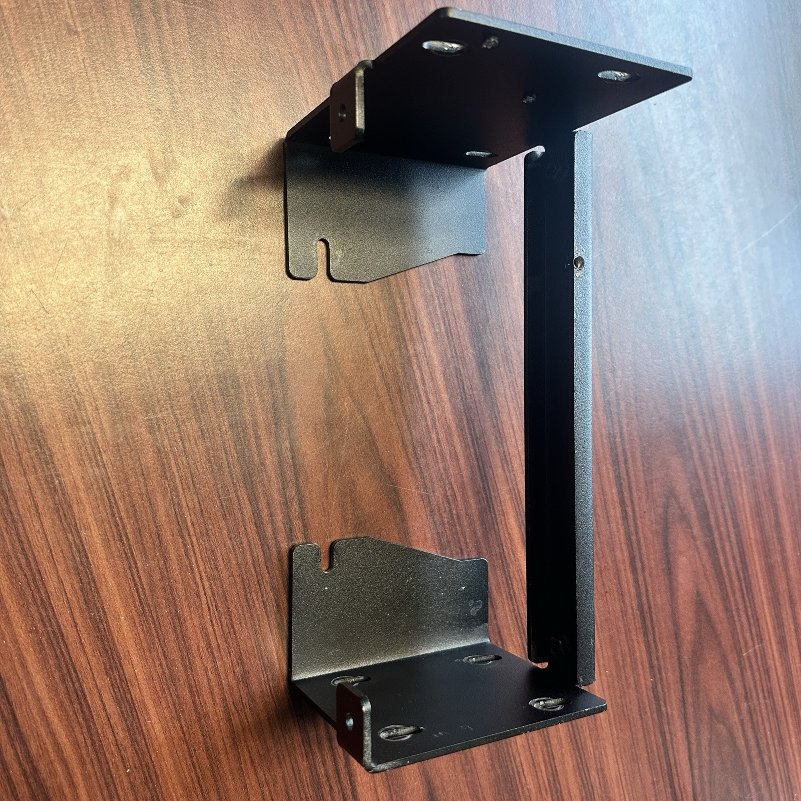 Havis Equipment Mounting Bracket 1-Piece 3 Mounting Space Black
