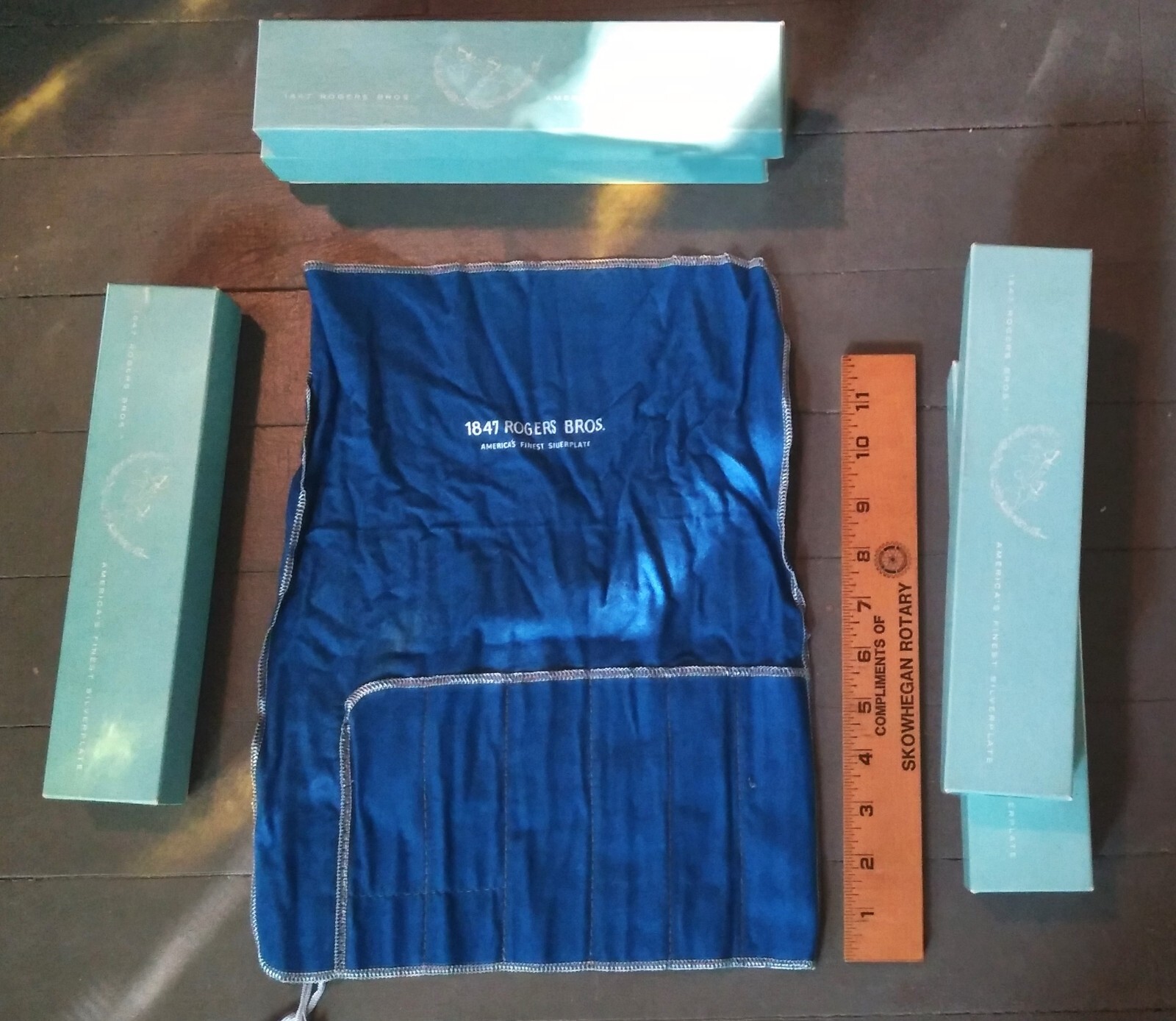 X5 1847 Rogers Bros.  Anti-Tarnish Cloth 6 Piece Place Setting Storage Bag w/Box