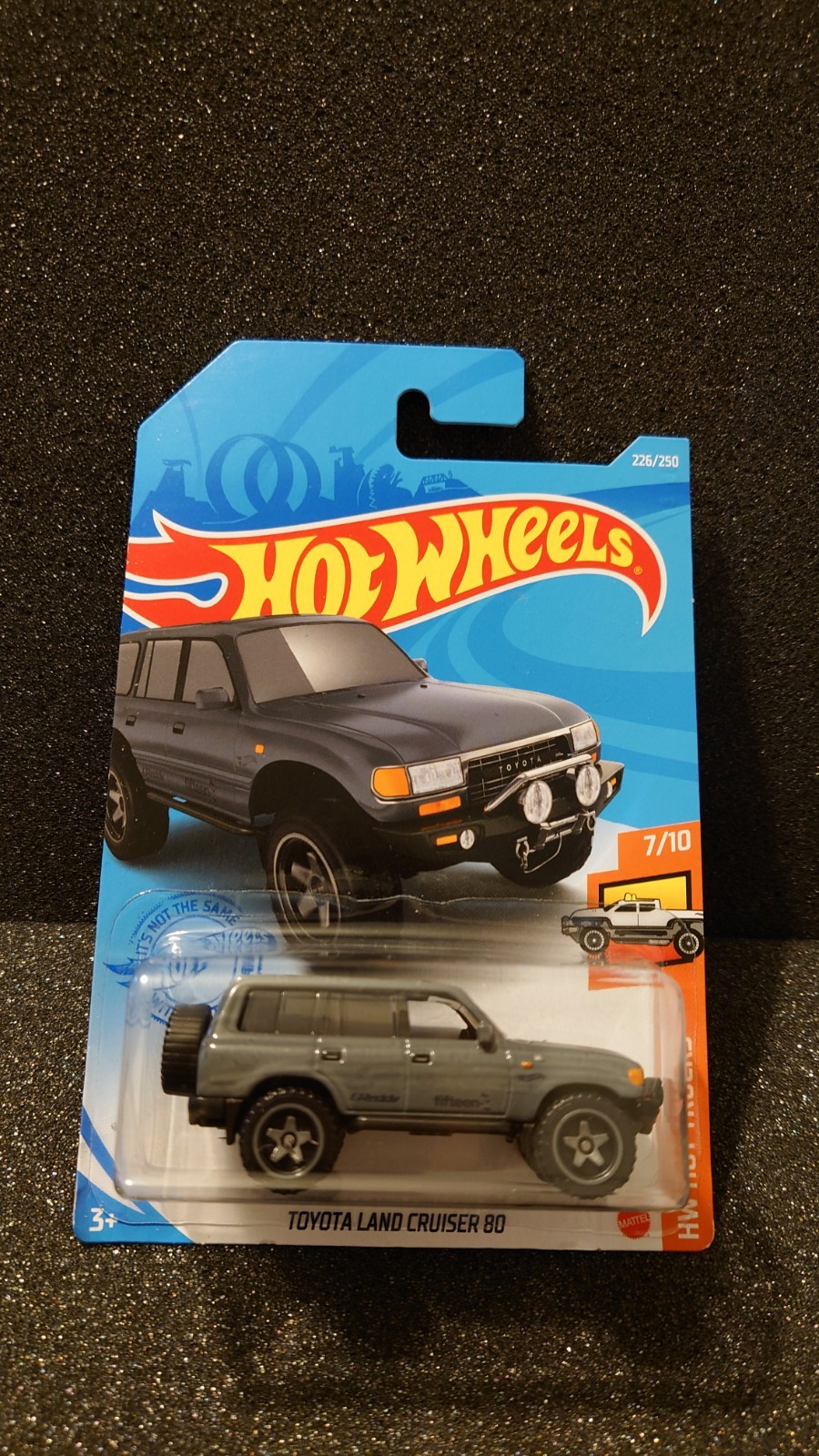 Hot Wheels Toyota Land Cruiser 80 Grey HW Hot Trucks 226/250 Long card Unopened