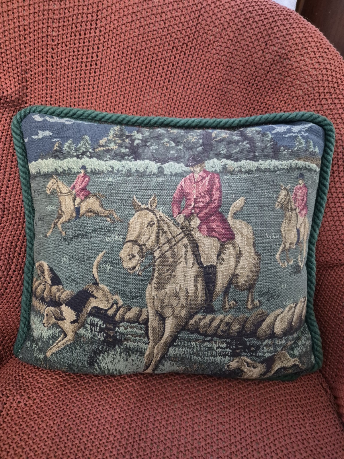 Fox Hunt Hunting Tapestry Throw Pillow Green Trim Tan Back 15 x 17 Vintage