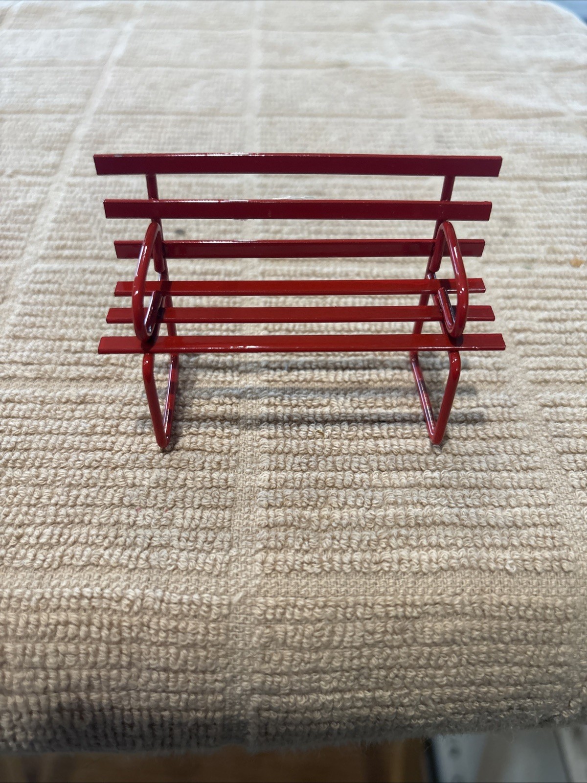 1:24 Scale Miniature Metal Bench Red Painted Dollhouse 