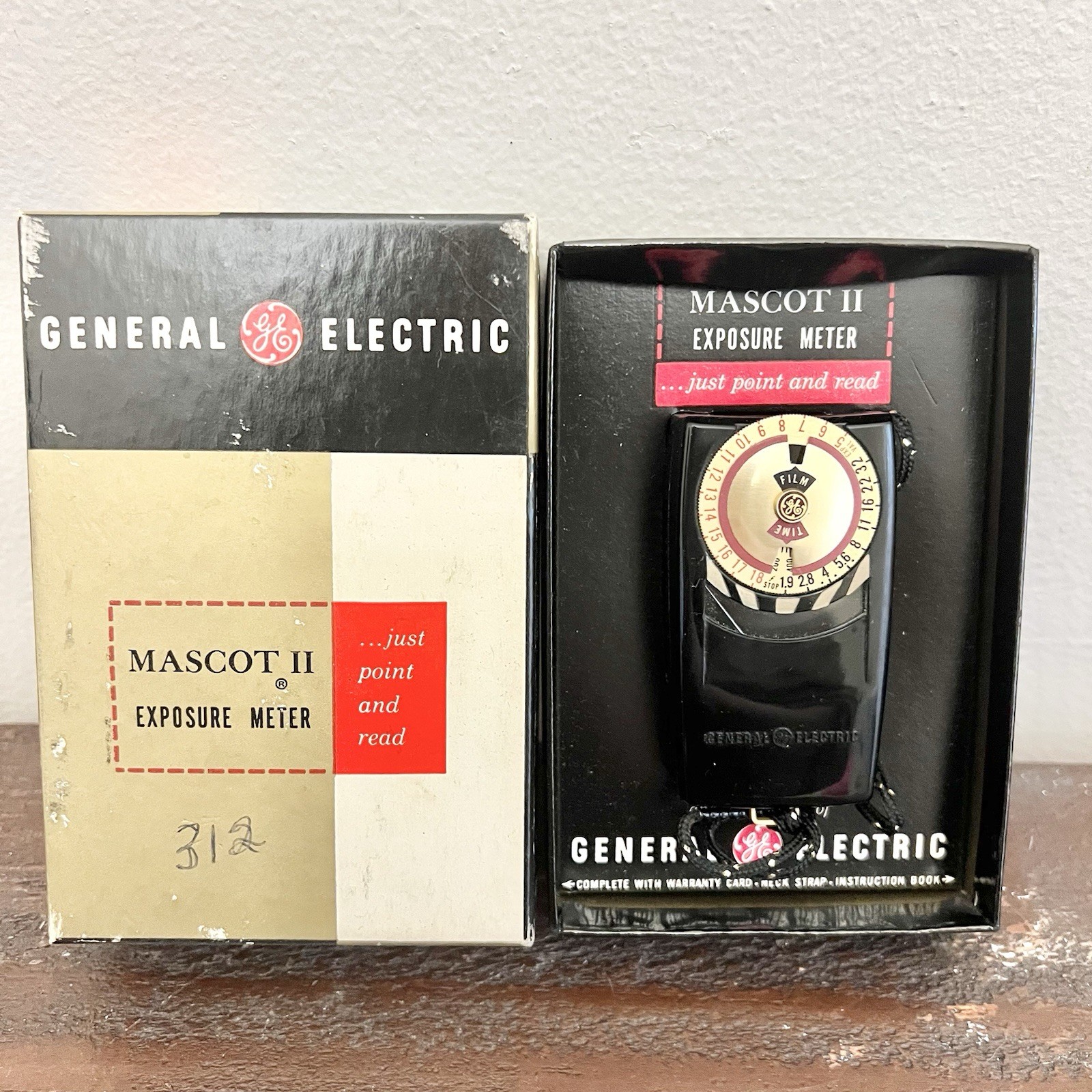 General Electric Mascot II Exposure Meter w/ Box Vintage GE Light Meter