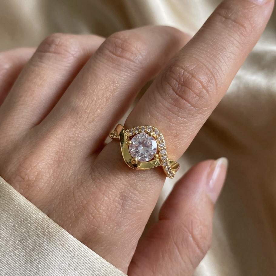 18K Gold Plated Stainless Steel Adjustable Non-Tarnish Women Luxury Ring 39