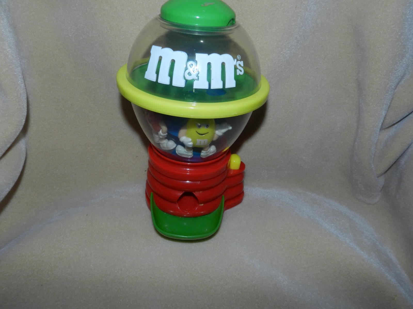 M&M's Candy Dispenser Spinning Gumball candy 
