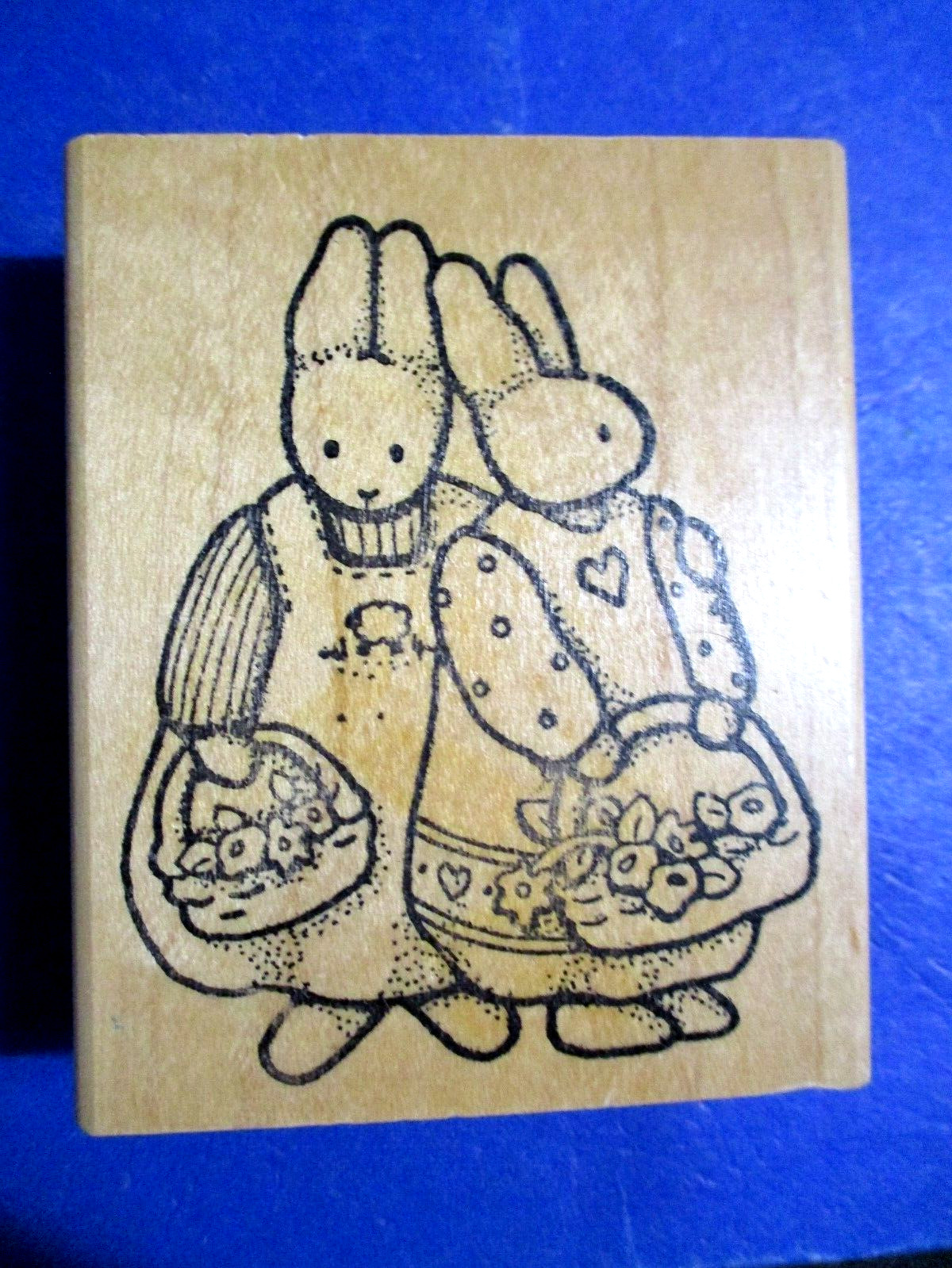 DAISY KINGDOM EASTER BUNNIES RUBBER STAMP WOOD MTD