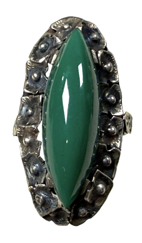 Vintage BCG Mexico Green Chrysoprase  sterling silver floral ring size 6.75