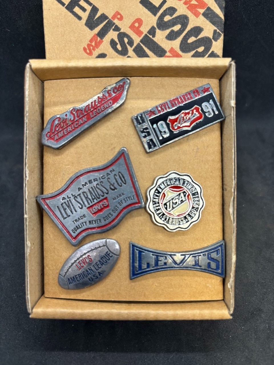 Set of 6 Vintage LEVI'S Badges 1990s NEW