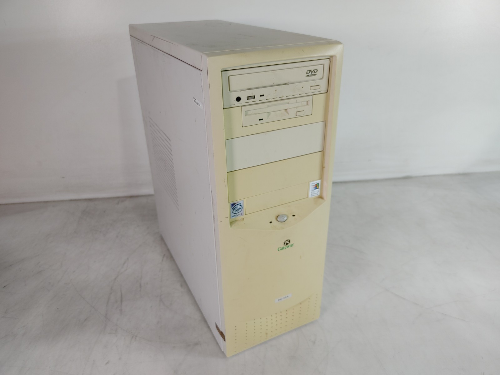 Vintage Gateway GP6-450 Intel Pentium II 450 MHz 512 MB SDRAM Desktop