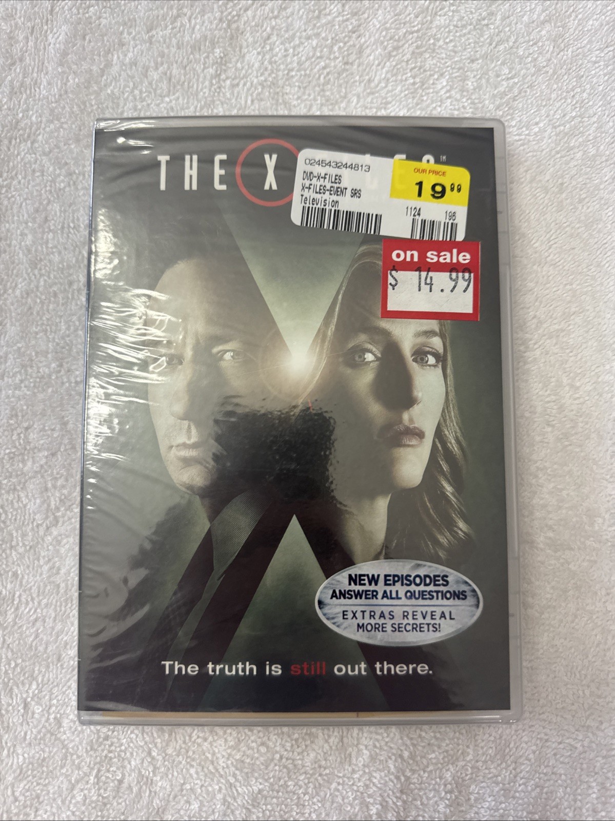 X-Files: The Event Series (2016) New Sealed F146