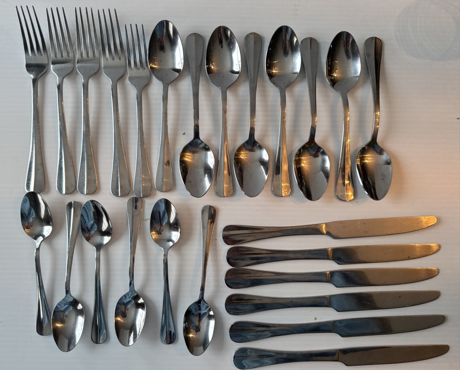 Set Of 25 Stainless Flatware Set 10 Towle Spoons Forks and 6 Matching Knives