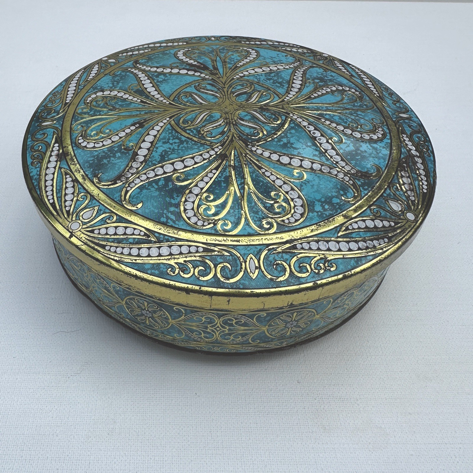 Vintage Daher Tin Made in England Turquoise and Gold, Boho Eclectic with Lid