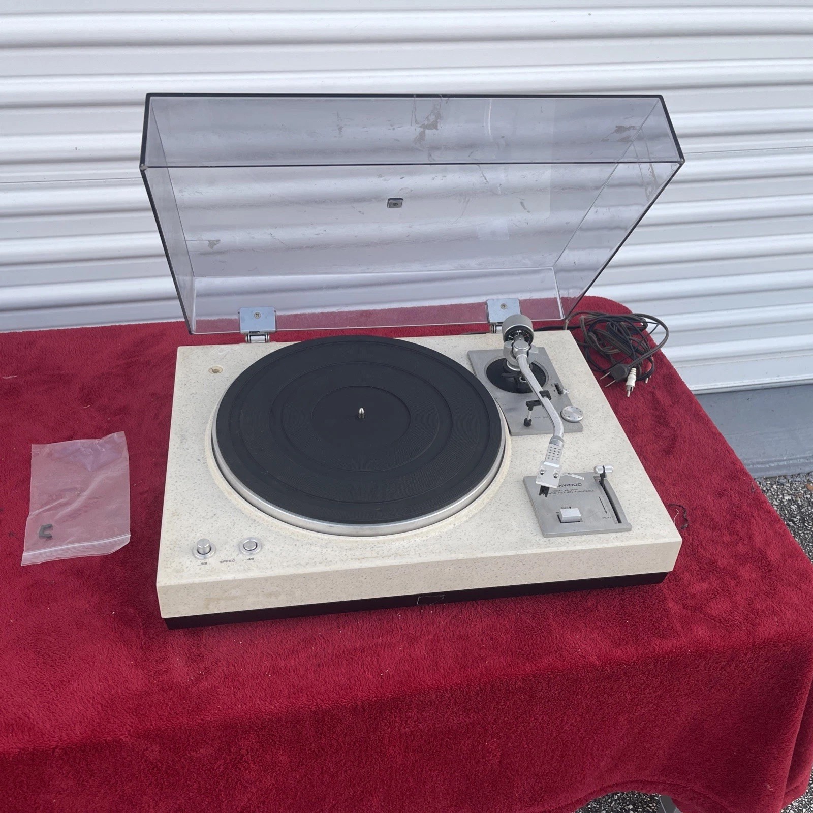 Kenwood KD 2055 Turntable The Rock. For Parts Or Repair.
