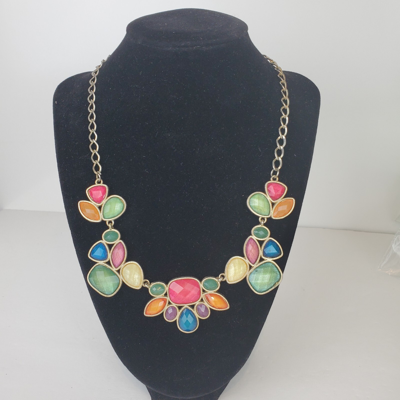 Gold Tone & Multi-color Faceted Acrylic Chunky Necklace Costume Jewelry