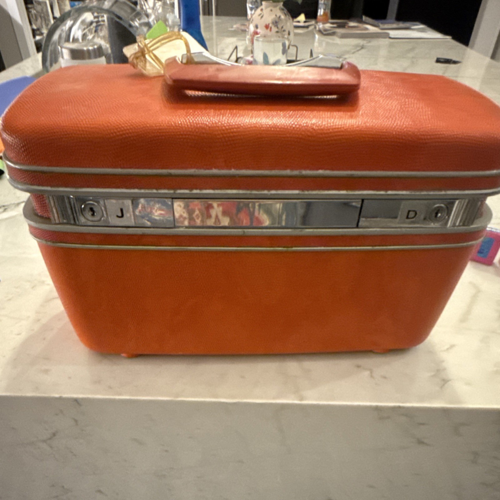 1970s Vintage Orange Vinyl Hard Vanity Case with Locking Feature Up to 40L