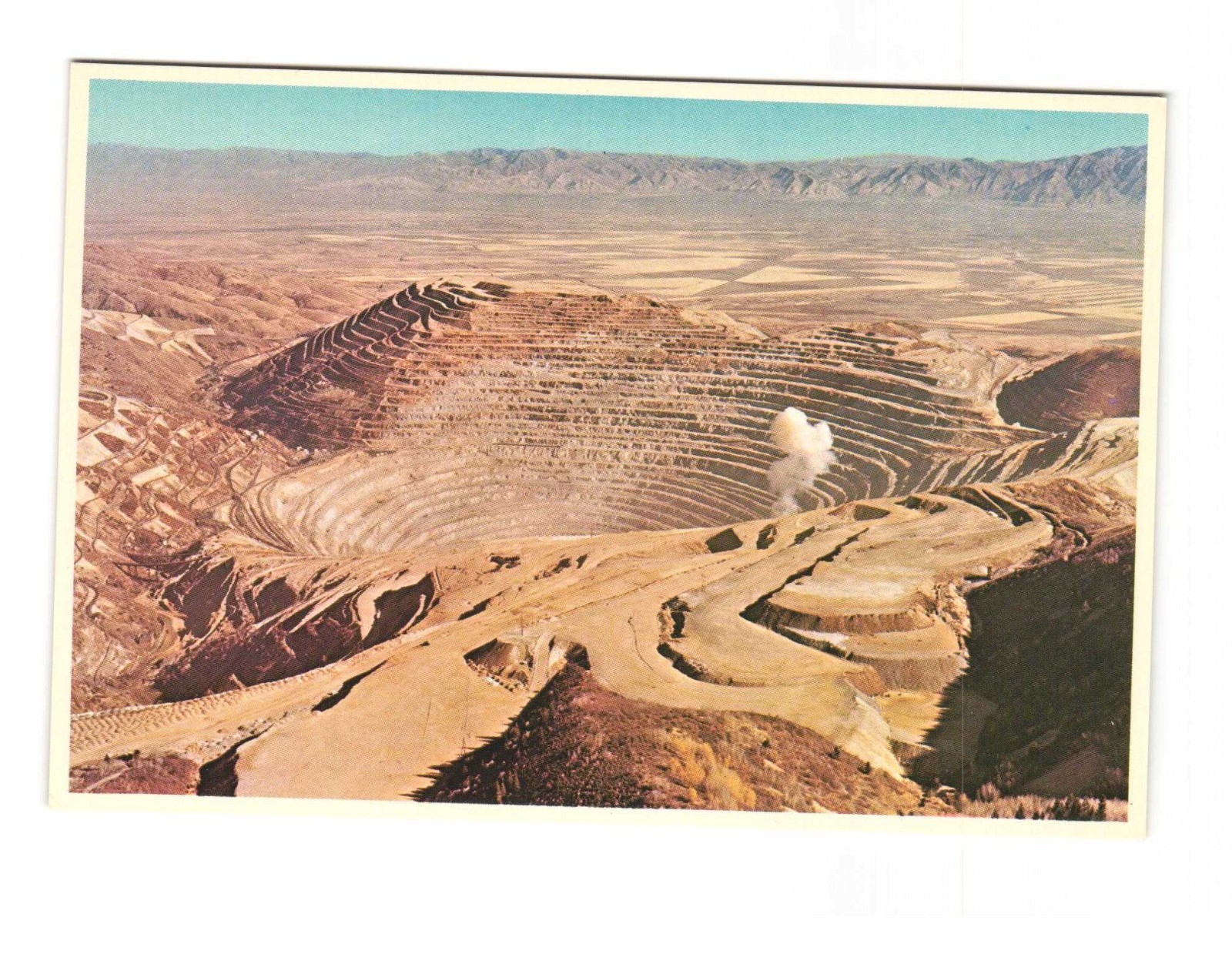 Kennecott's Bingham Copper Mine Bingham Canyon Utah VTG postcard UNP