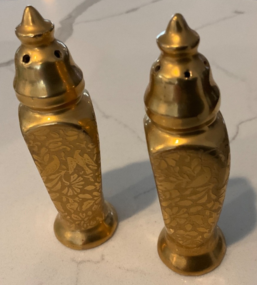 Wheeling Gold China Vintage Salt & Pepper Shaker Set 607 - Elegant Floral Design