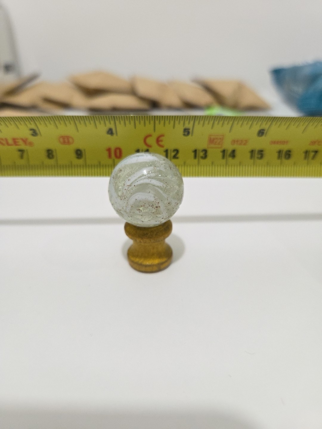 Vintage White Wirepull Marble 23mm #15