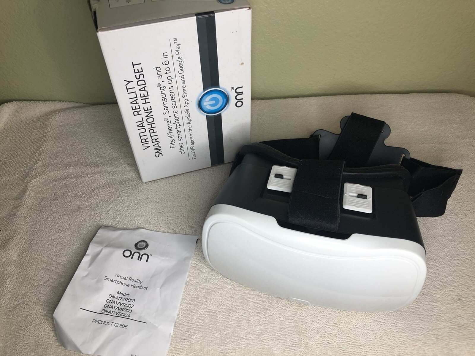 Virtual Reality Headset Adjustable Focus Onn Smartphone