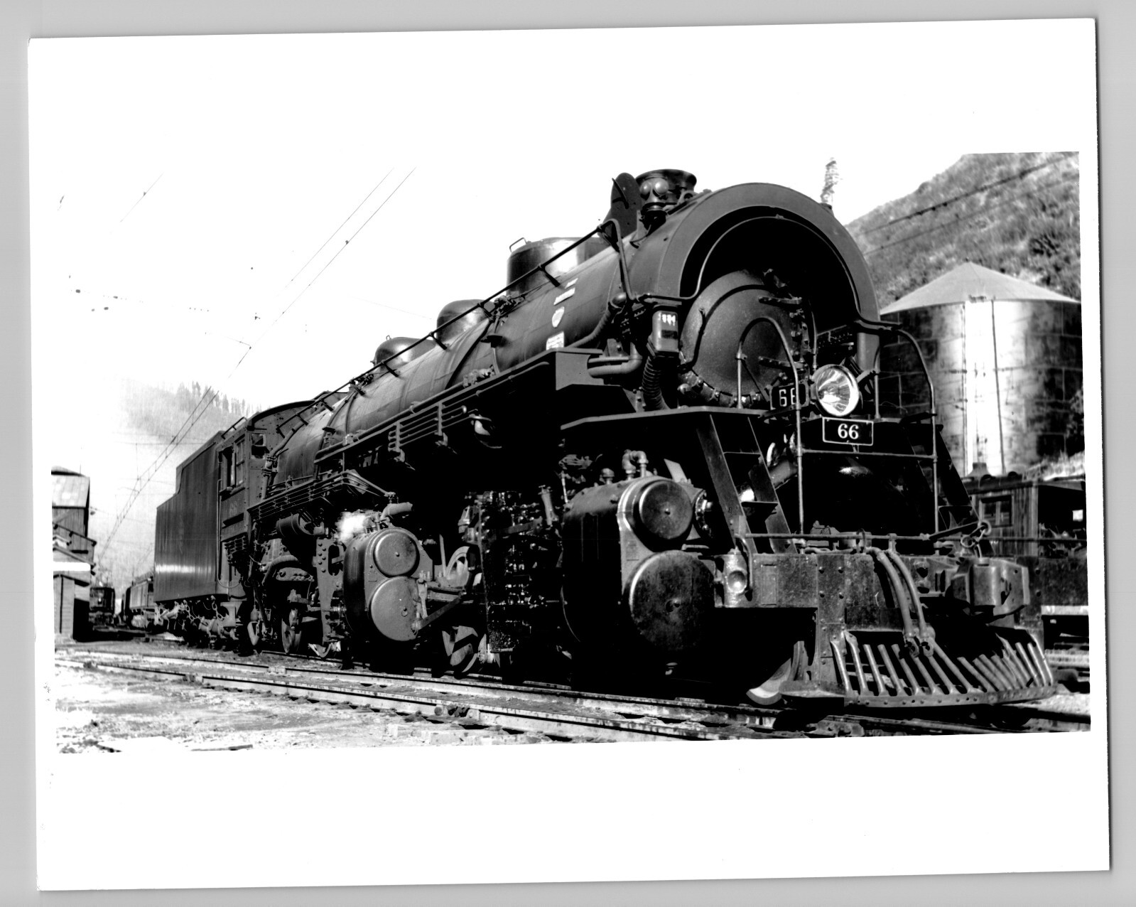 RAILROAD TRAIN 66 MILWAUKEE ROAD AT AVERY IN ON 8/3/1938 8 X 10 B & W PHOTOGRAPH