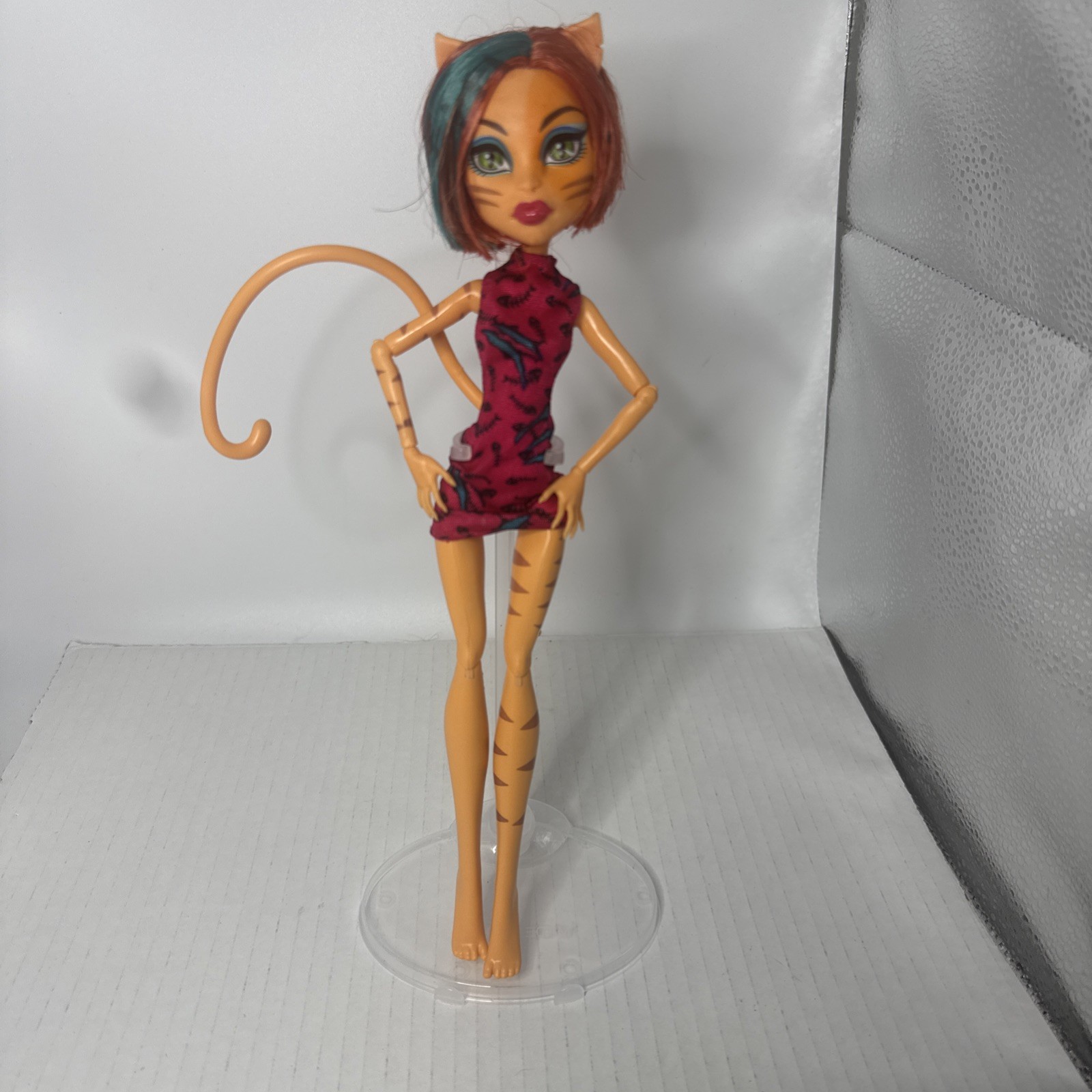 Mattel 2011 G1 Monster High Freaky Field Trip Toralei Strip With stand See Pics