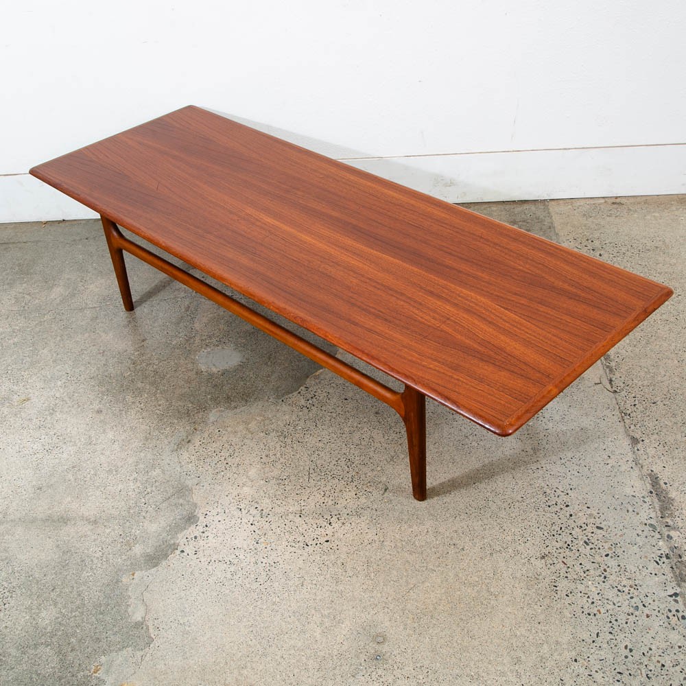 Mid Century Danish Modern Coffee Table Solid Teak Denmark Surfboard Mcm Vintage