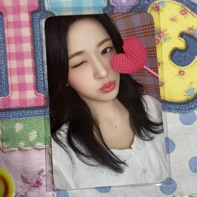 Ive 2026 Sig Anne Yujin Photocard Collectible