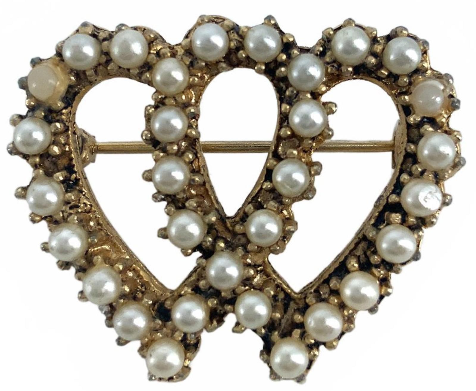 Vintage Faux Pearl Double Heart Brooch Gold Tone Romantic Petite Lapel Pin
