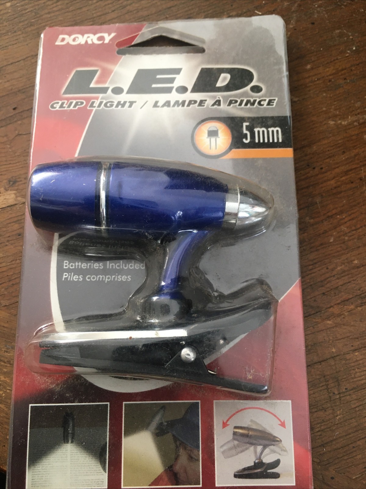 Dorcy led light clips on anywhere Flashlight Reading Book 5mm