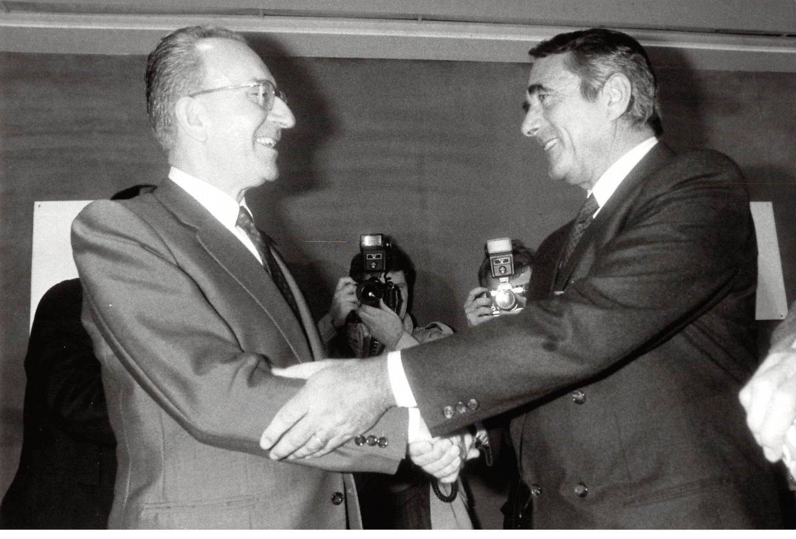 Press Photo MLE10300 Approximately 25x18 CM 1986 Francois Perigot CNPF Yvon Gatt