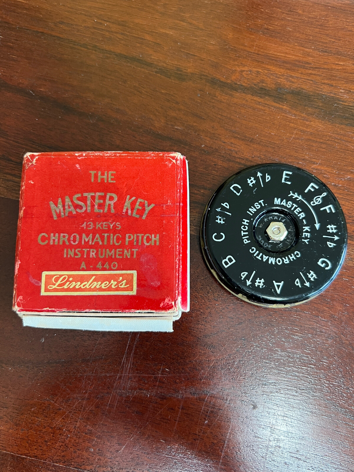 HAROLD LINDNER MASTER KEY CHROMATIC PITCH INSTRUMENT A-440