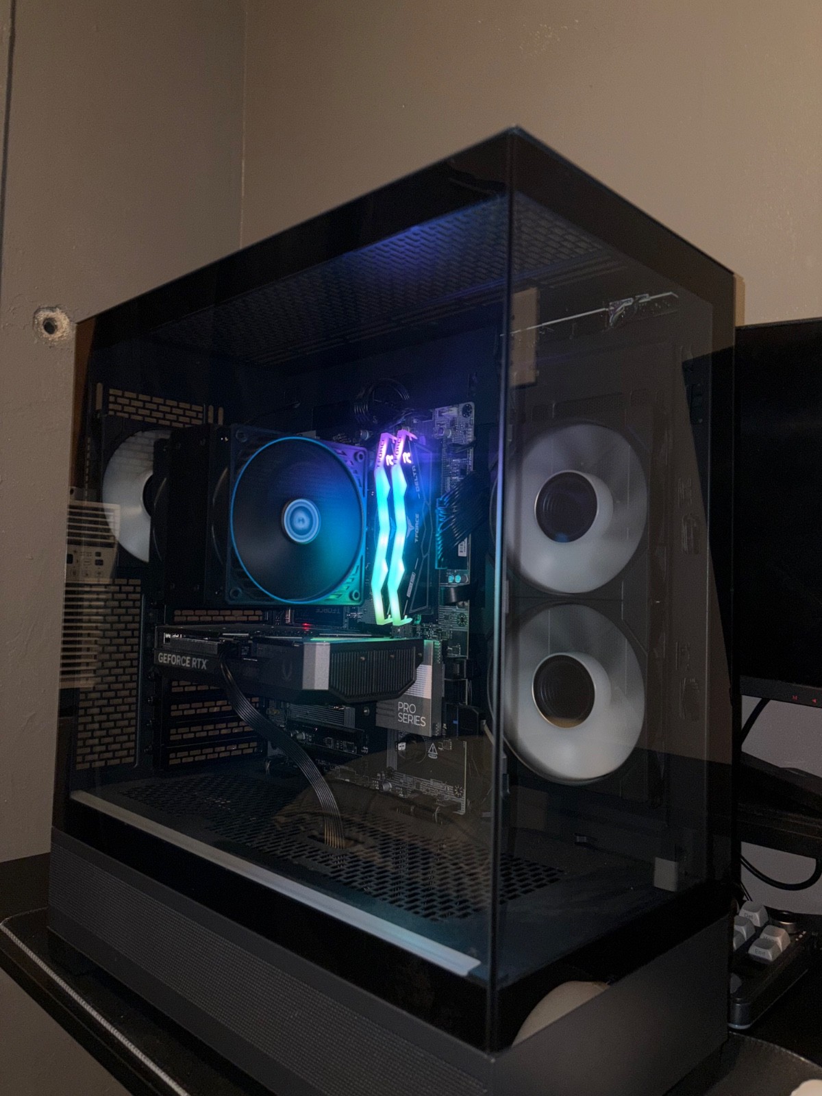 RGB Gaming PC Intel i5-14600K RTX 5060 Ti 16GB DDR5 1TB NVMe WiFi Win 11