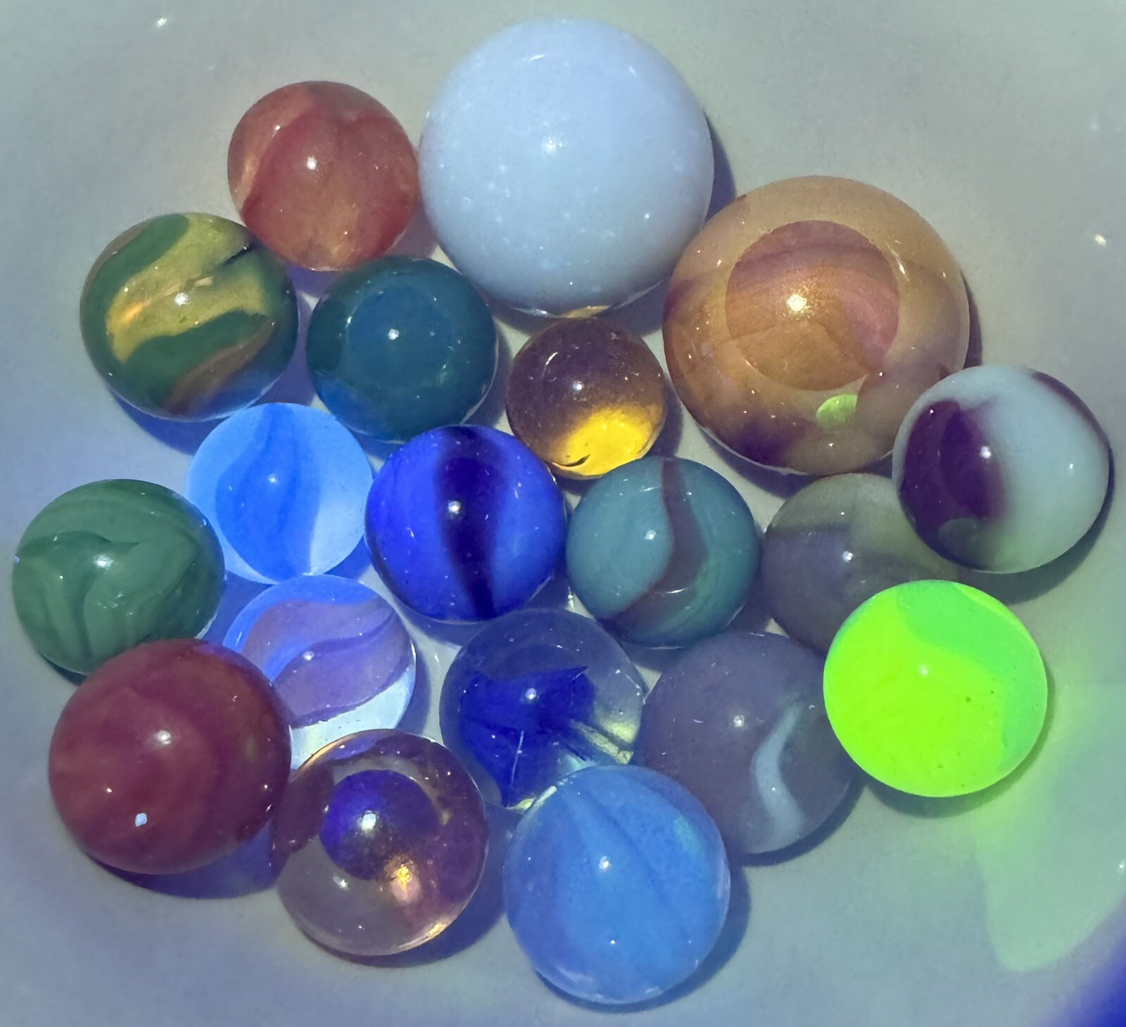 Vintage Marble Lot Of MARBLES UV Reactive Cadmium Uranium Lot #50