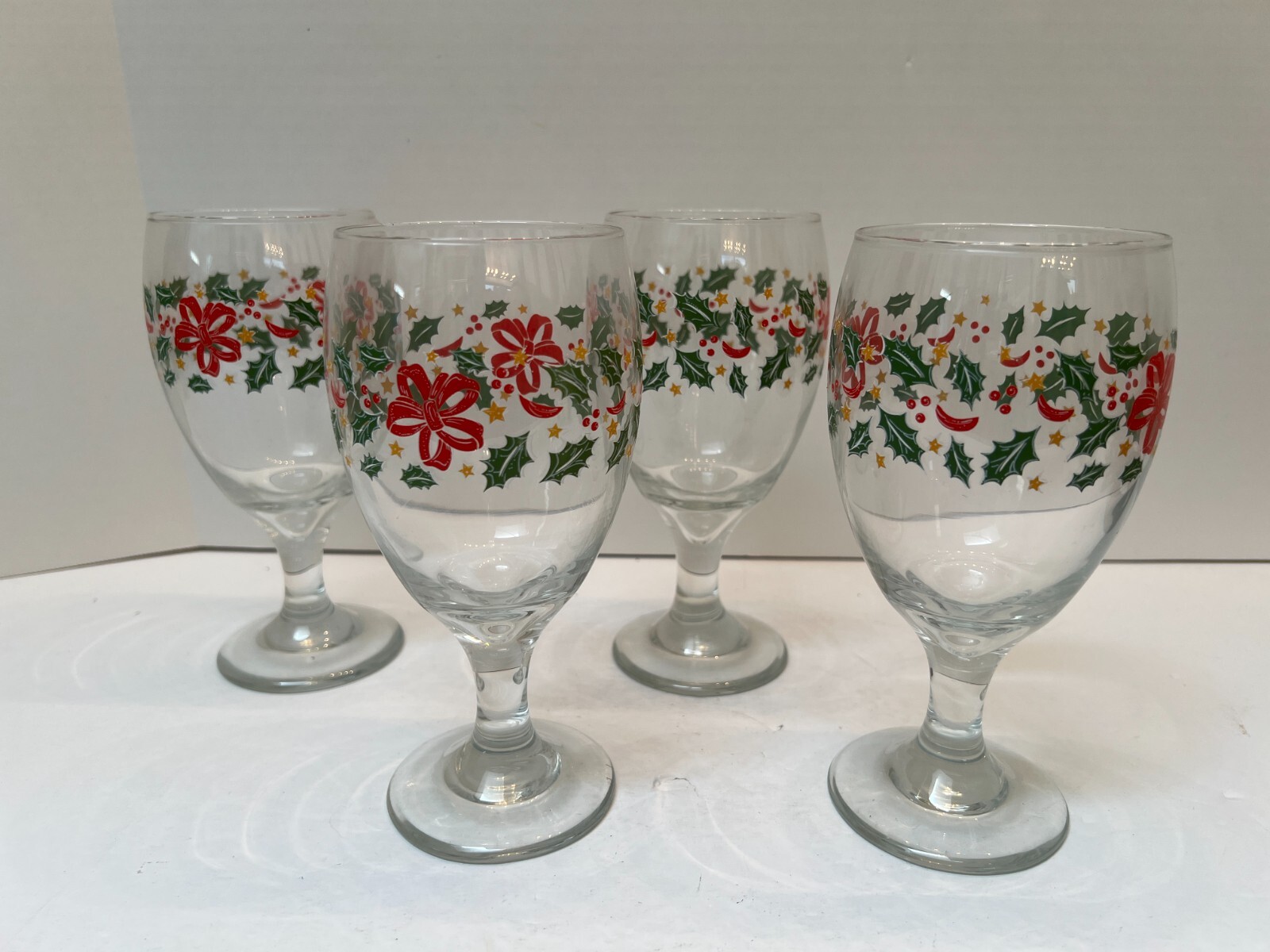 VTG Libbey Holly Berry Holiday Water Wine Goblets Christmas Glass Stemware (4)