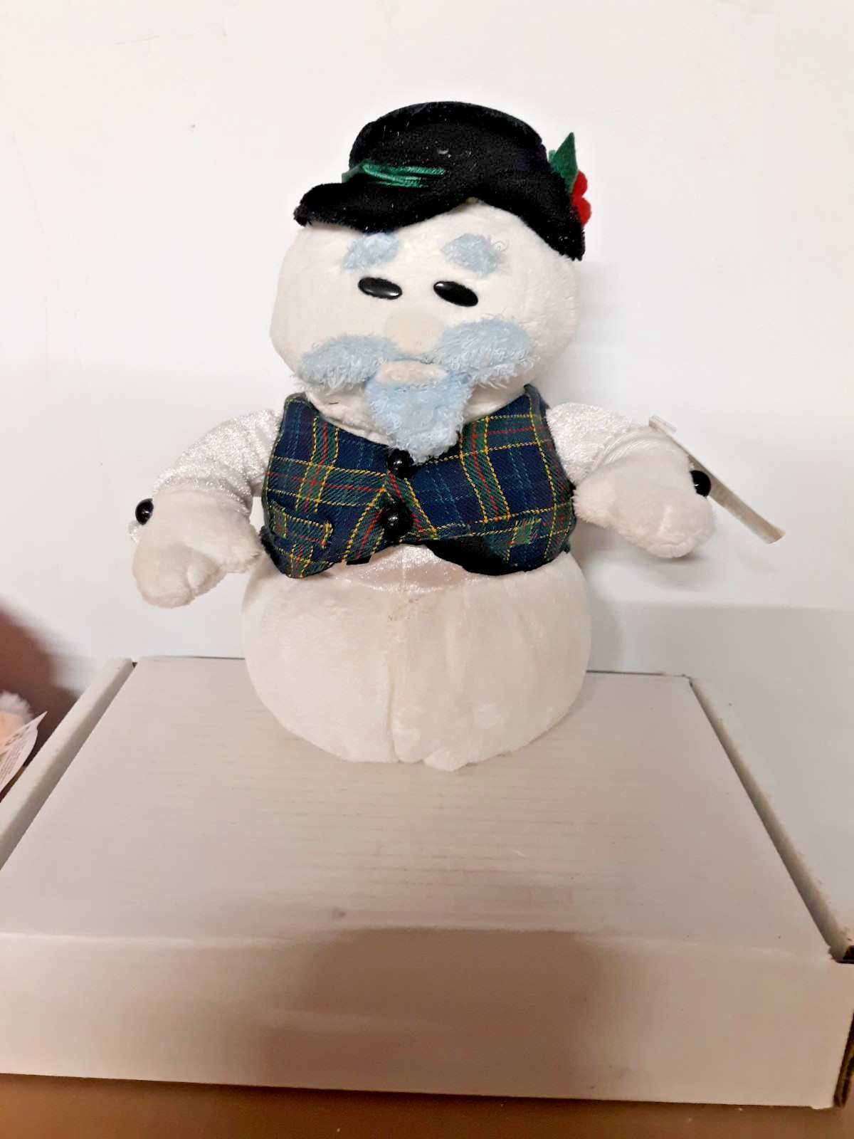 Coyne 2004 Rudolph Red Nose Reindeer Sam the Snowman NEW plush with tag